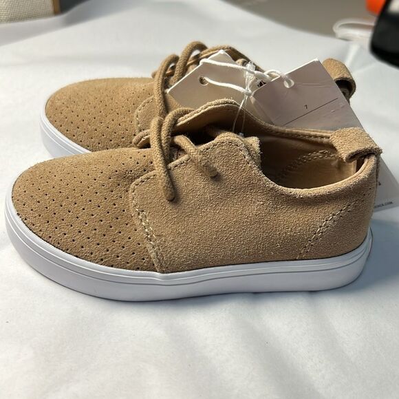 Janie and Jack 100048922 Boy Tan Suede Perforated Sneaker   NWT - Picture 4 of 9
